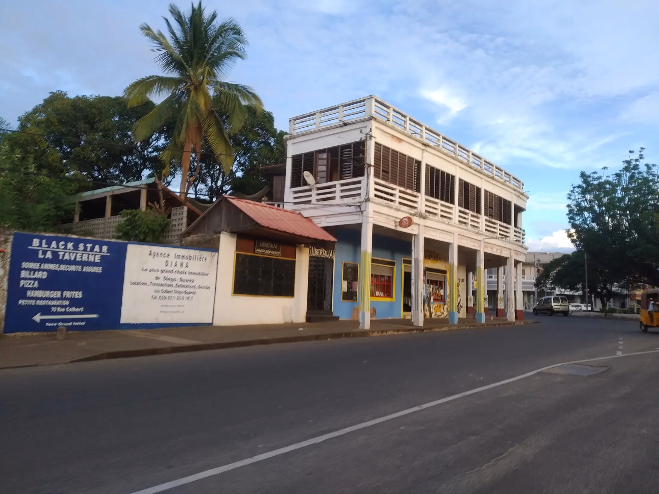 Scène du quotidien à Antsiranana, Diego-Suarez
